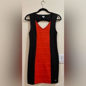Guess. Black and Red Color Block BodyCon Dress. Size: Medium.